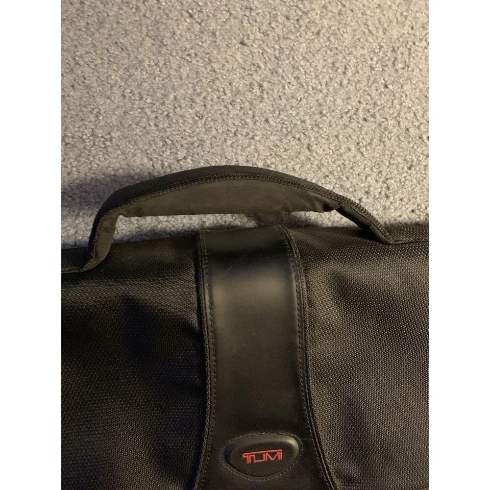 Tumi Laptop Briefcase Messenger Bag Nylon Leather Multiple Pockets Black